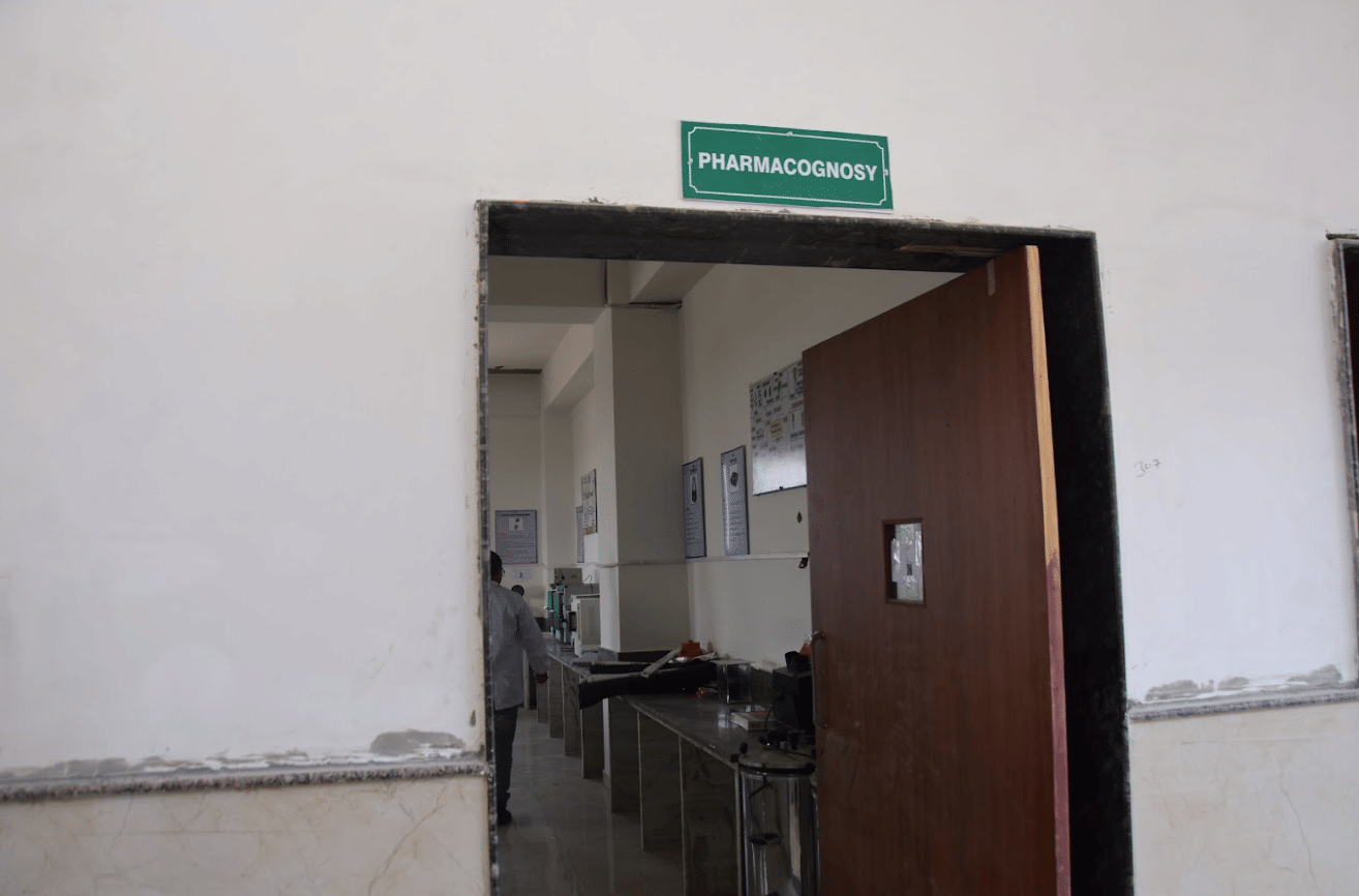 Biyani Institute of Pharmaceutical Sciences Jaipur Pharmacy Lab photo 21